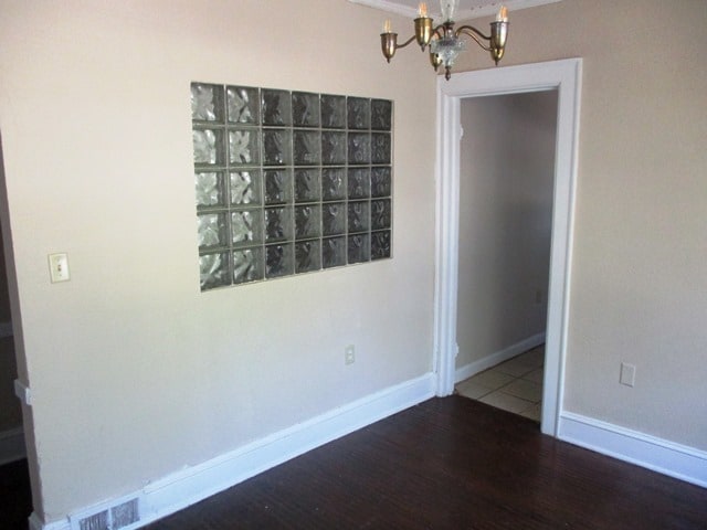 Building Photo - 209 E Chestnut St