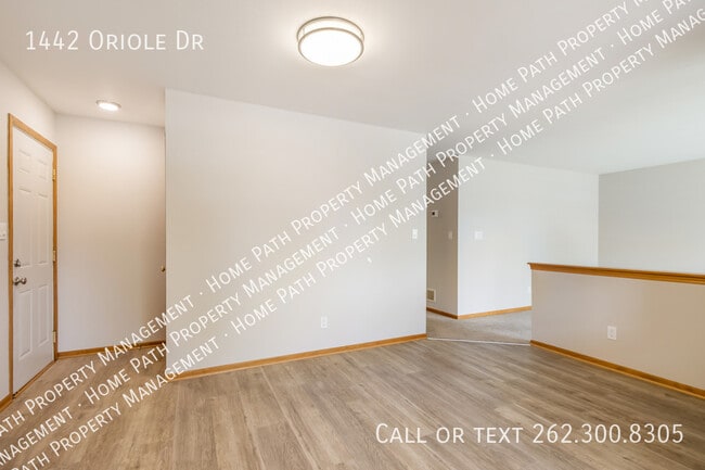 Building Photo - 1442 Oriole Dr