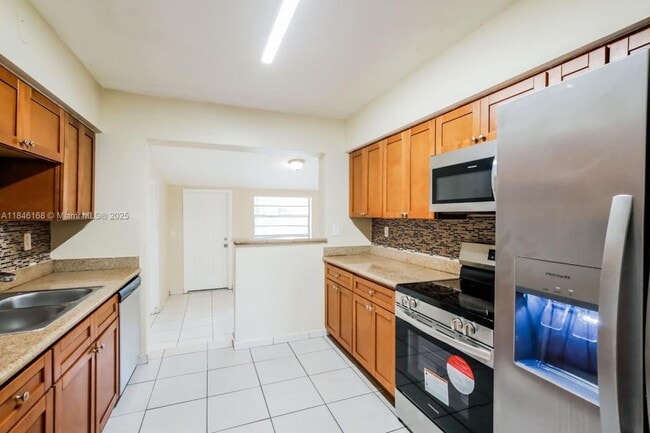 Photo - 1120 NE 160th St House