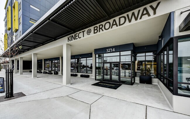 Building Photo - Kinect @ Broadway