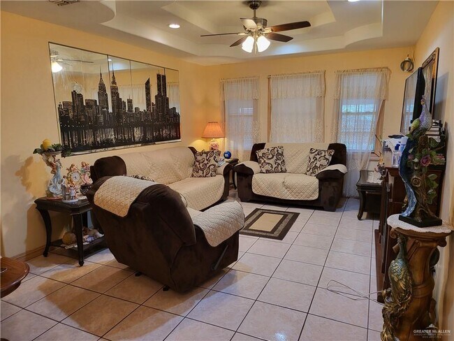 Building Photo - 4023 La Lomita St
