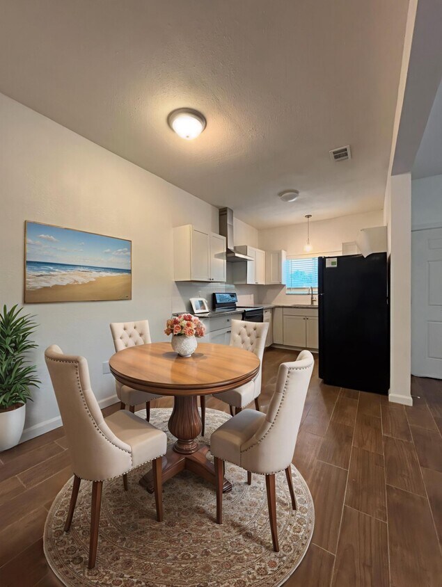 Foto principal - 9834 Pelsey St