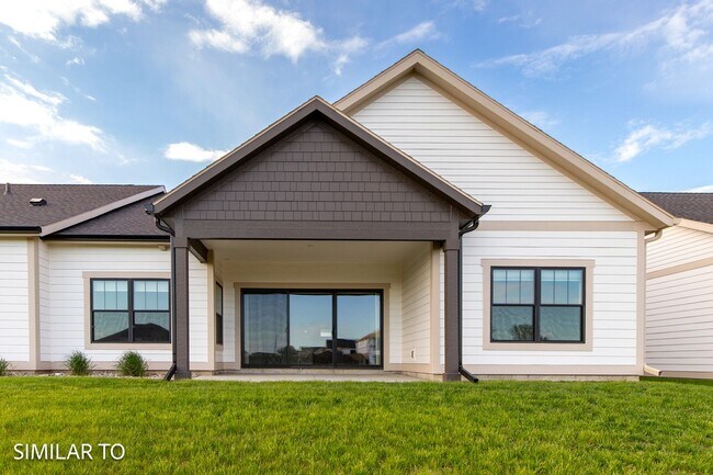 Building Photo - Premium Ames Townhome located at Hayden's ...
