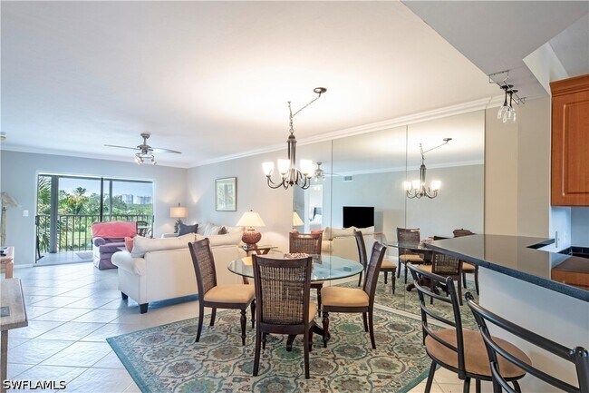 Foto del edificio - 360 Horse Creek Dr