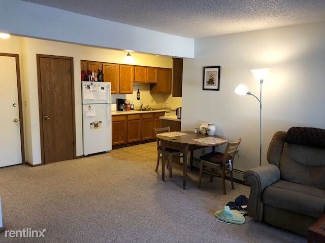 2 br, 1 bath - 1006 Oakcrest St Apt 212 - 2 br, 1 bath  - 1006 Oakcrest St Apt 212