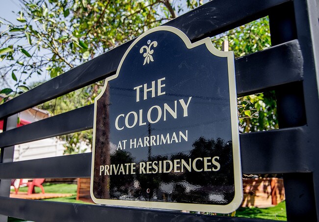 Foto del edificio - 3650 1/4 Harriman Ave