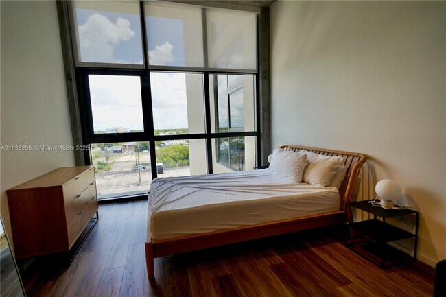 Foto del edificio - 7920 NE 2nd Ave