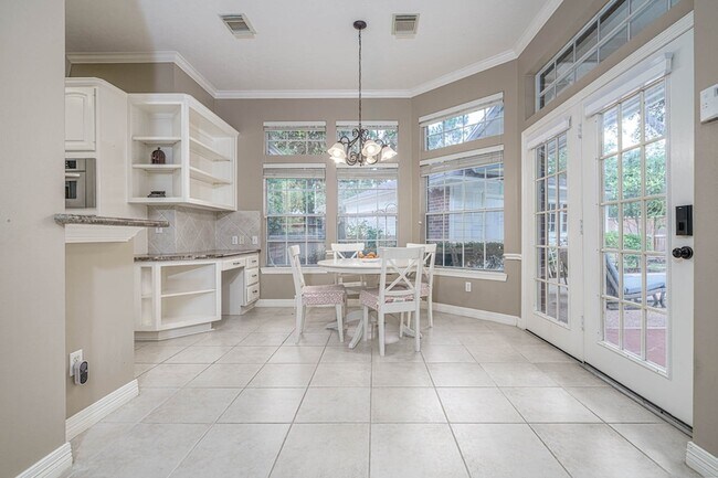 Foto del edificio - 5415 Emerald Brook