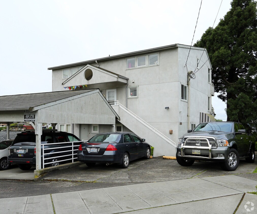 Foto principal - 5925 Seaview Ave NW