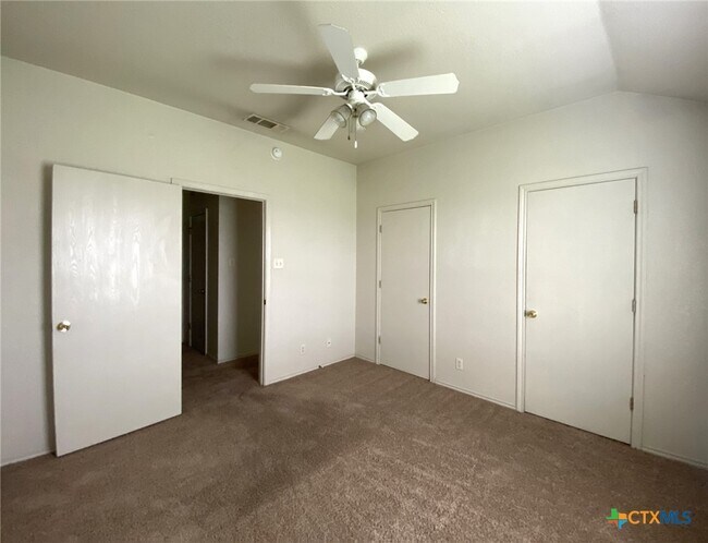 Foto del edificio - 3709 Littleleaf Dr