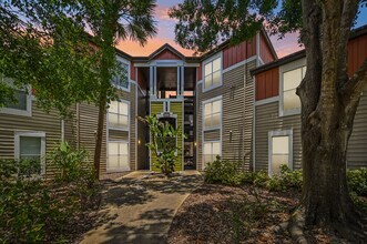 Building Photo - Palm Cove Apartments