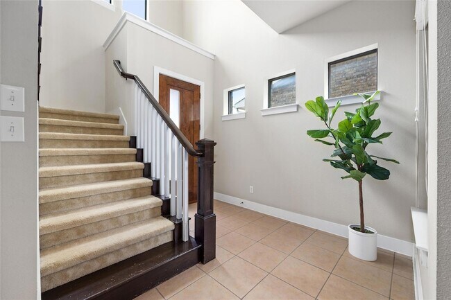 Building Photo - 405 Penny Kathleen Ct