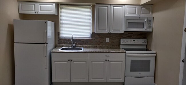 Foto del edificio - 428 Ellsworth St