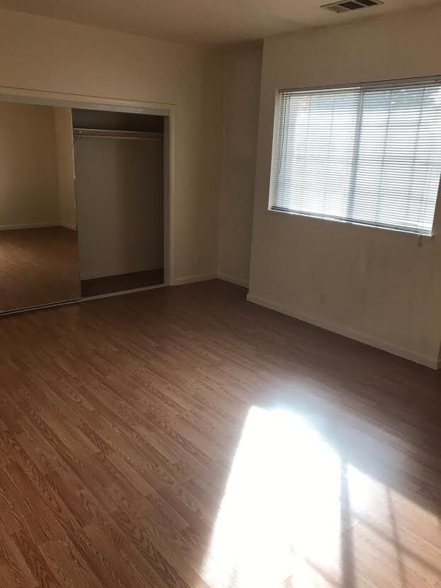 Foto del edificio - 2233 84th Ave