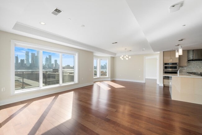 Building Photo - 100 Eton Row