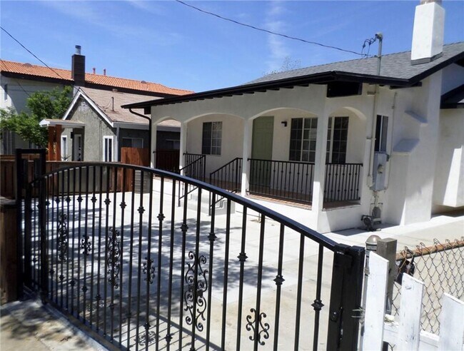 Foto del edificio - 1205 Neola St