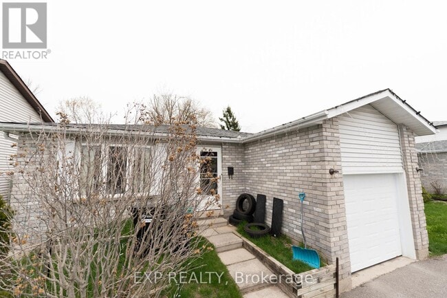 Building Photo - 6 Hickling Trail