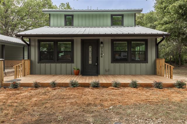 Primary Photo - 7306 Lakeview Dr