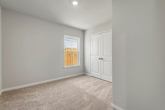 Foto del edificio - 8124 Sunberry Shadow Dr