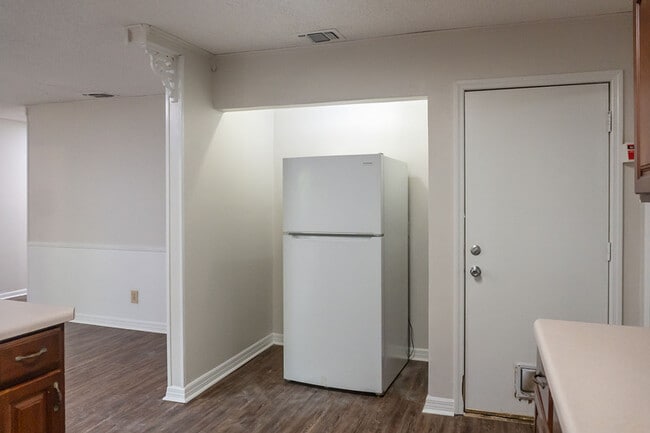 Foto del edificio - 1409 Lehigh Dr