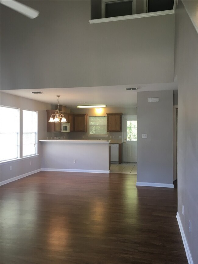 Building Photo - 1817 Nena Hills Dr