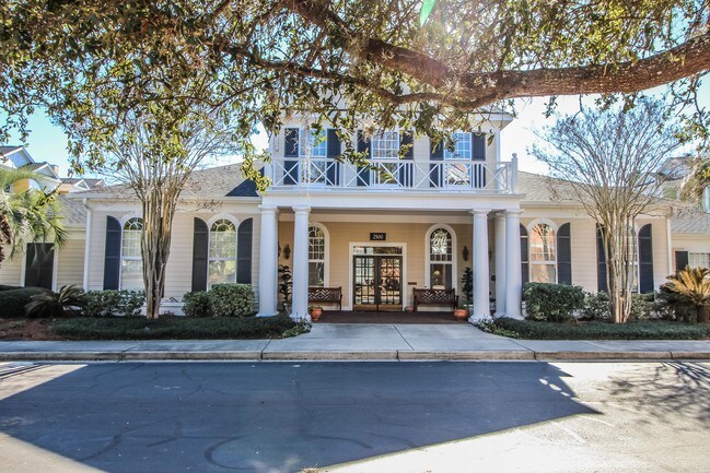 Building Photo - 2 bedroom in Mount Pleasant SC 29464