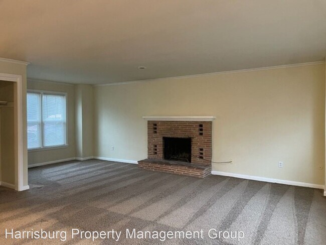 Foto del edificio - 4 br, 1.5 bath House - 2446 Logan Street