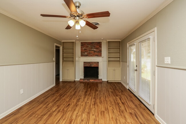 Building Photo - 5316 Wayneland Dr