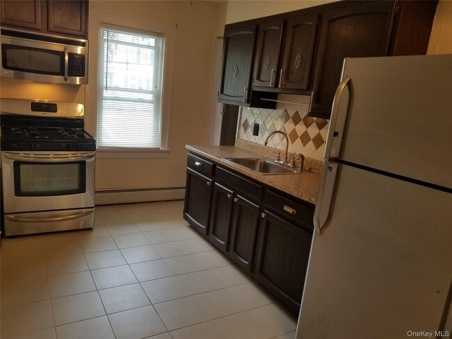 Building Photo - 50 Mountain View Ave