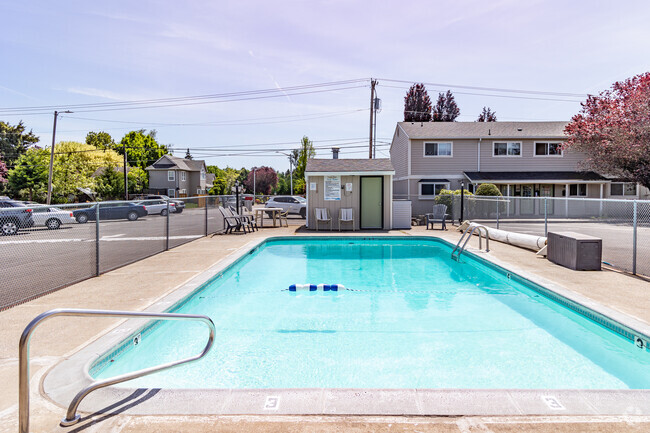 Swimming Pool - Colonial Village