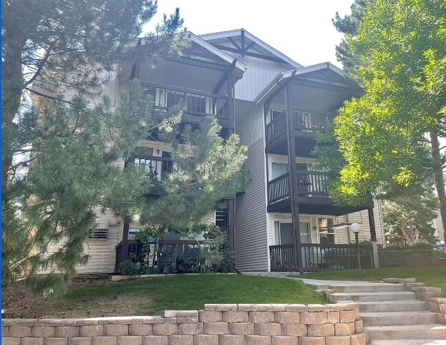 Foto del edificio - 17391 E Mansfield Ave