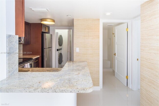Foto del edificio - 1 br, 1 bath Condo - 770 Claughton Island ...