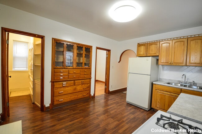 Foto del edificio - 3434 N Hamlin Ave