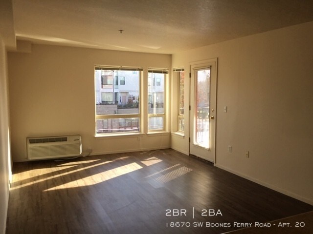 Foto del edificio - 18670 SW Boones Ferry Rd