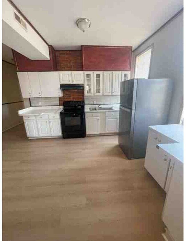 Foto del edificio - 2735 W North Ave