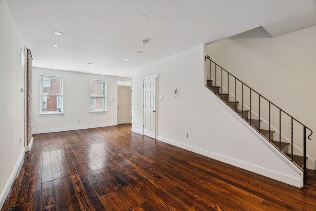 Building Photo - 2143 Ellsworth St