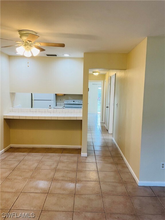 Primary Photo - 633 SE 12th Ct