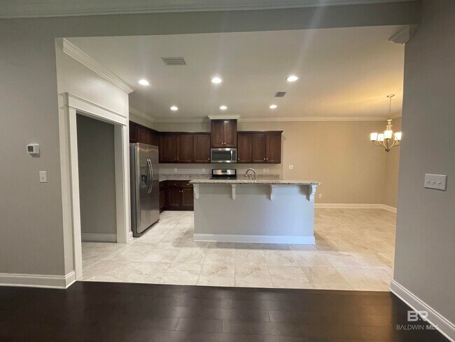 Foto del edificio - 253 Hawthorne Cir