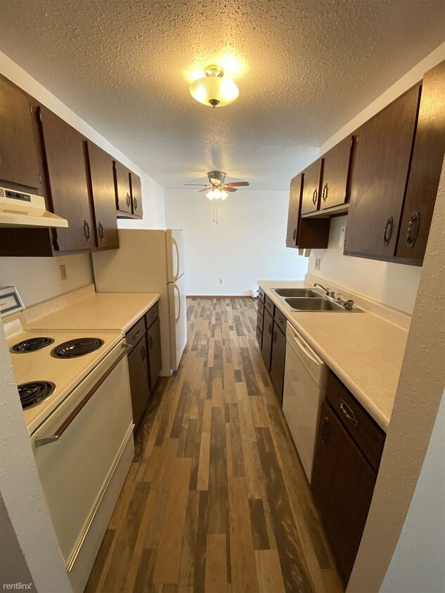 2 br, 1 bath Apartment 1416 10th Ave NE Apartment for Rent in