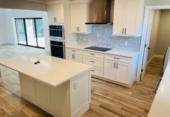 Foto del edificio - 6101 Deer Run