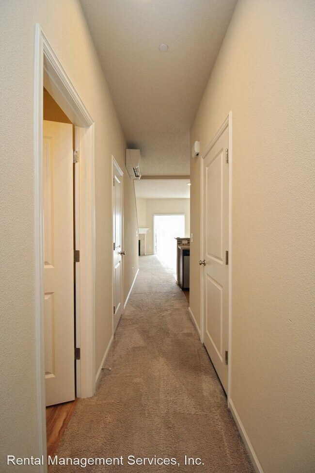 Foto del edificio - 3 br, 2.5 bath House - 15768 SE Nyla Way