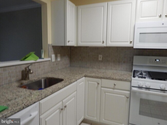 Building Photo - 6606 Netties Ln