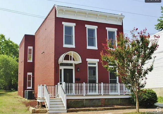 Building Photo - 609 Idlewood Ave
