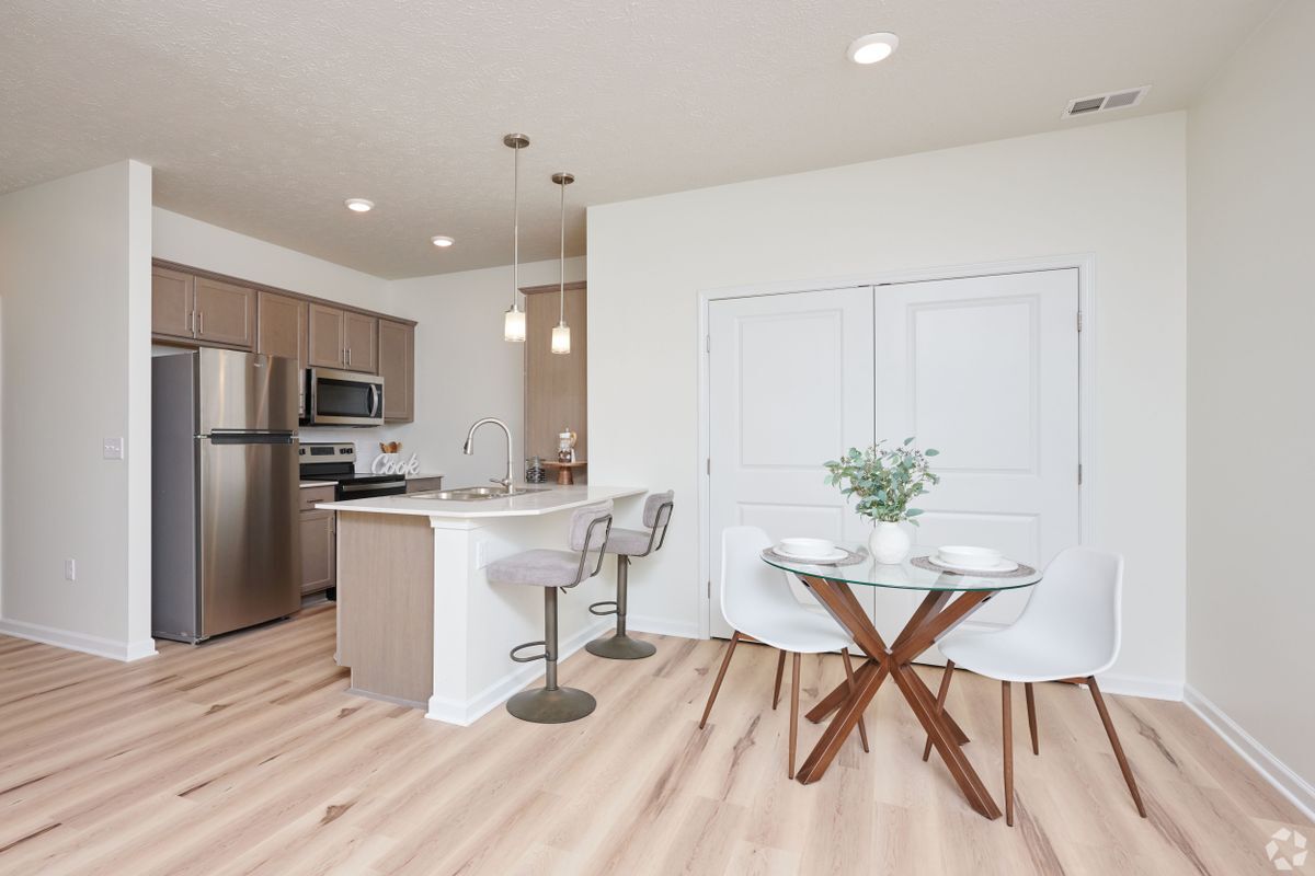 Foto del edificio - 2715 Manitou Rd