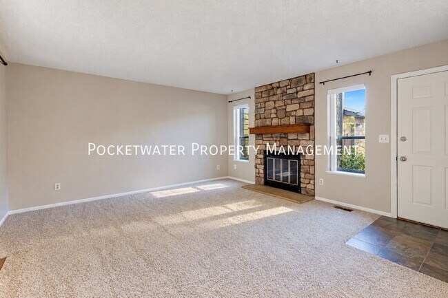 Foto del edificio - 6225 Willow Ln