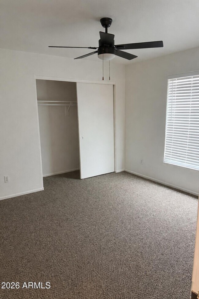 Foto del edificio - 3043 W Covey Ln