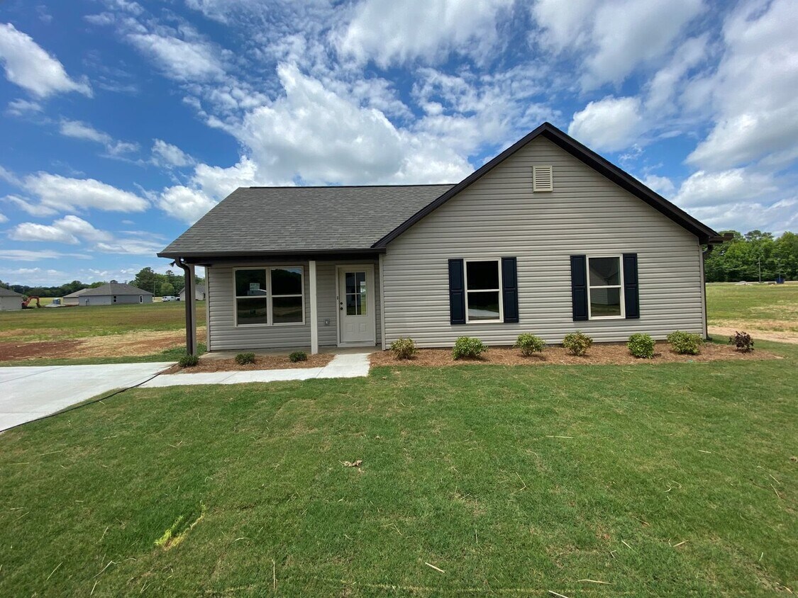251 Sunlight Cr, Talladega, AL 35160 House Rental in Talladega, AL