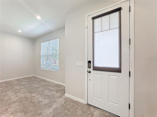 Building Photo - 10141 Greenstone Ridge St