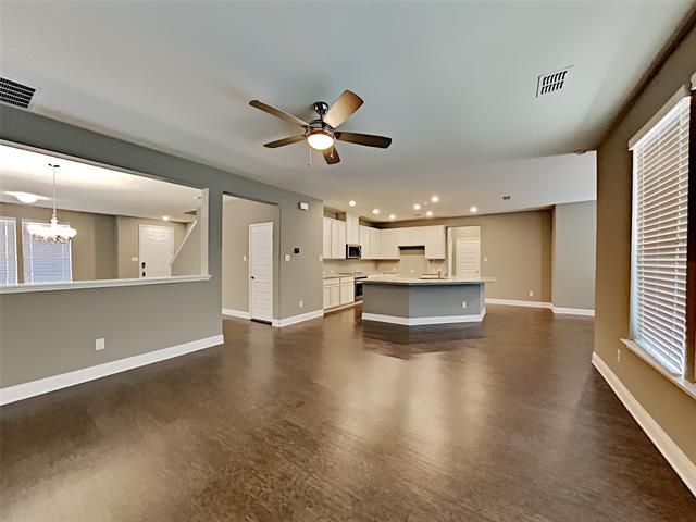 Foto del edificio - 8905 Bison Creek Dr