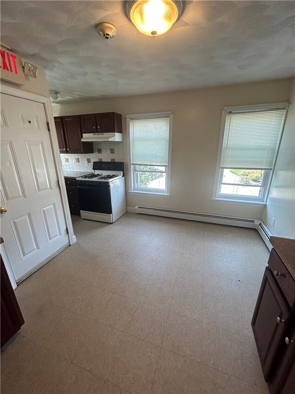 Foto del edificio - 591-591 Main St